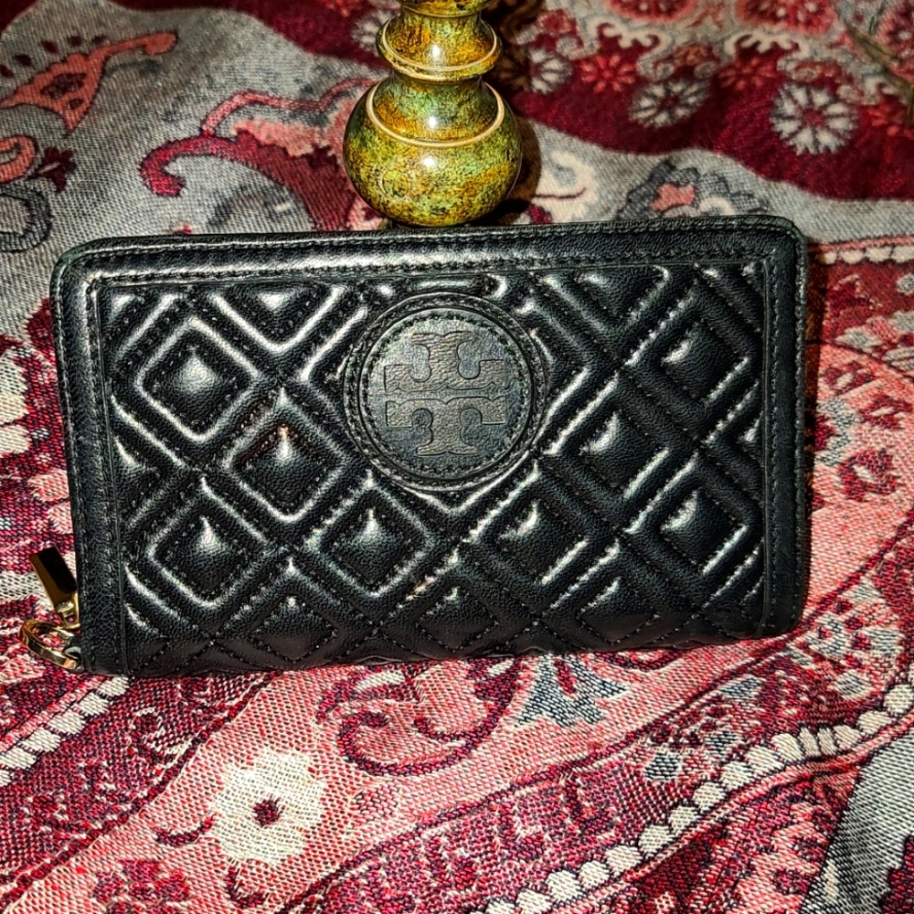 Tory Burch wallet